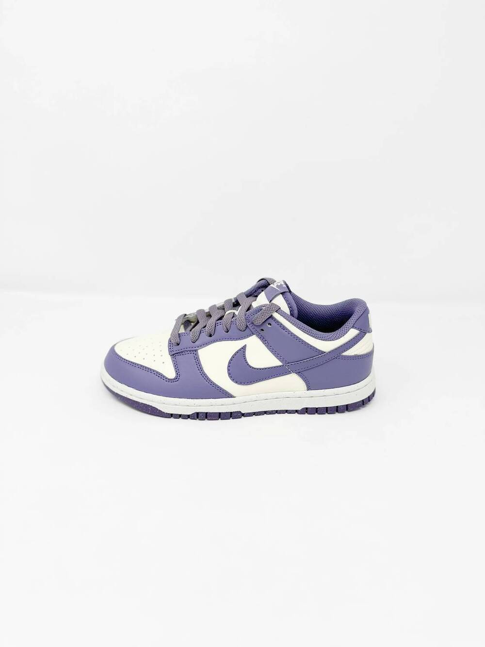NEW NIKE women's dunk low sneakers in purple sail - Picture 5 of 6